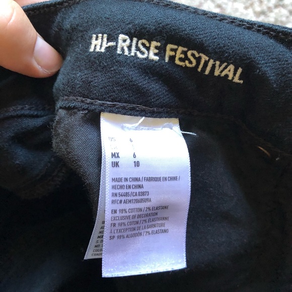 AMERICAN EAGLE Black Hi-Rise Festival Shorties 6 - Picture 8 of 8